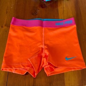 Nike pro 3” shorts